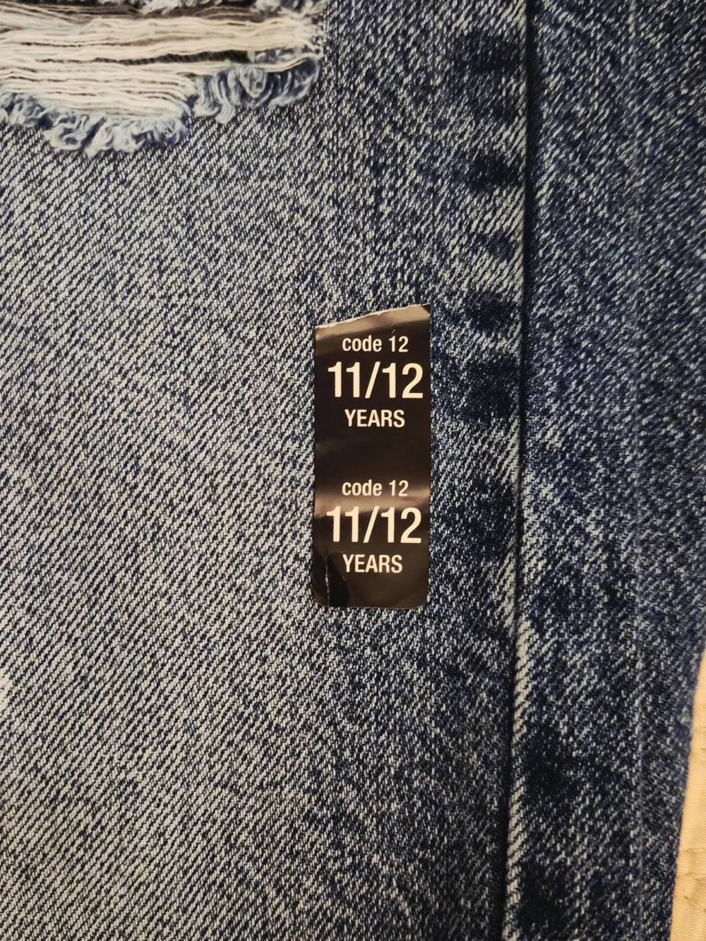 Zara Boys Relaxed Blue Distressed Denim Jeans with Paint-Splash Detail